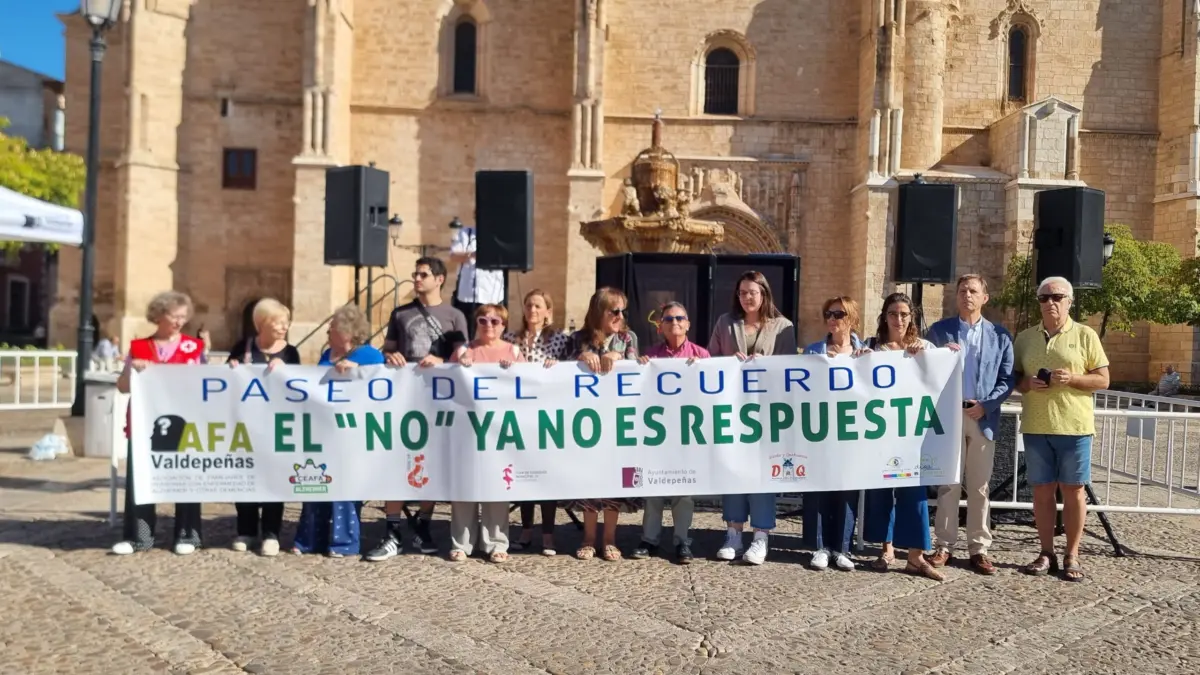 Marcha del paseo del recuerdo por el Día Mundial del Alzheimer en Valdepeñas