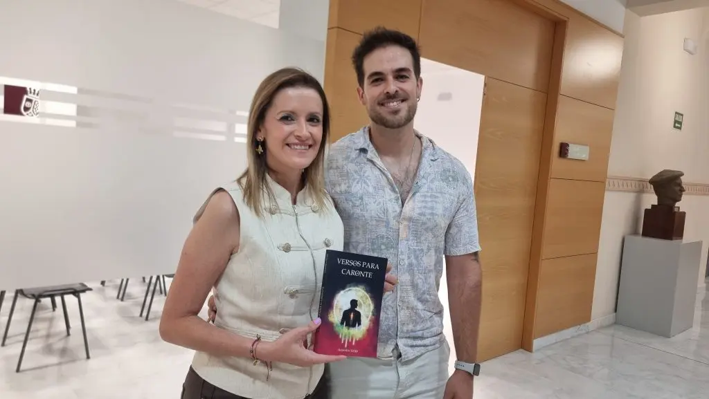 Presentación del libro Versos para Caronte de Alejandro Sirigu en el Centro Cultural La Confianza de Valdepeñas